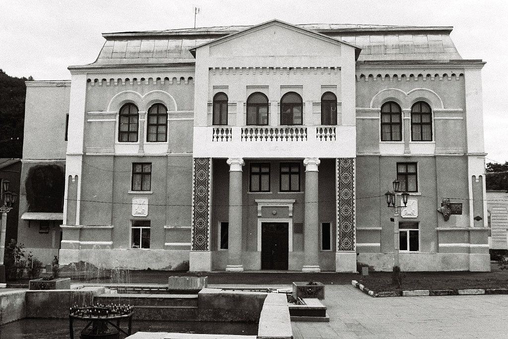 Vizhnitz former synagogue, now a music hall