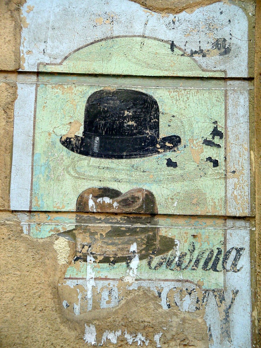 Lviv: old store advertising