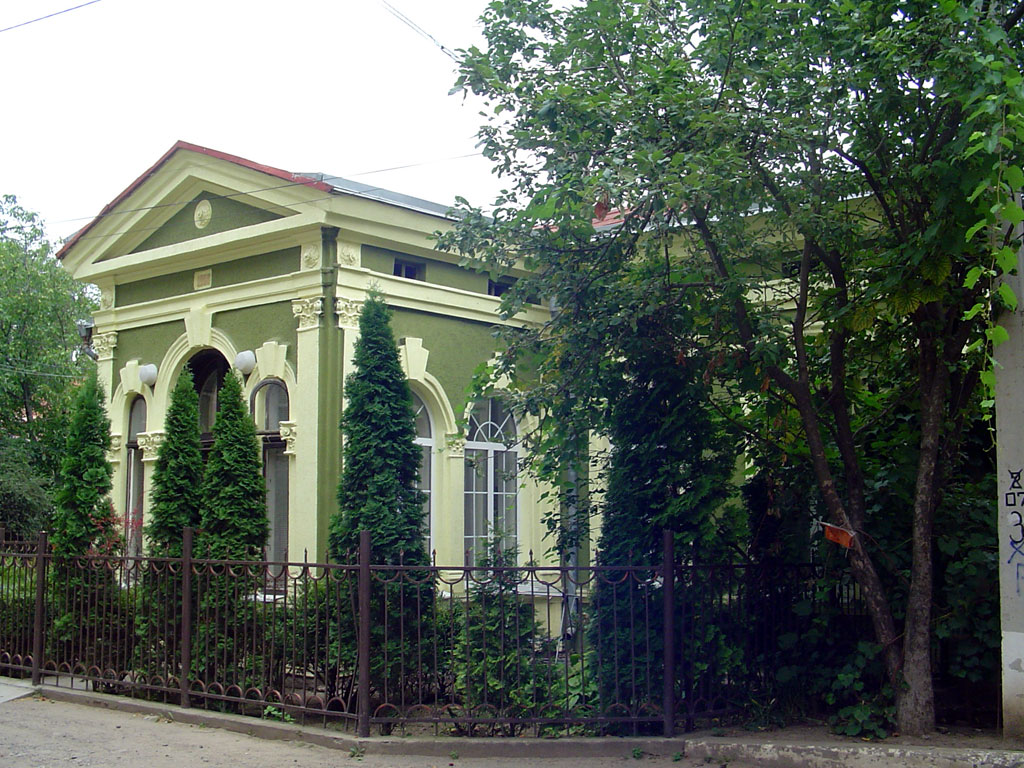 Synagogue in Klara Zetkin Street