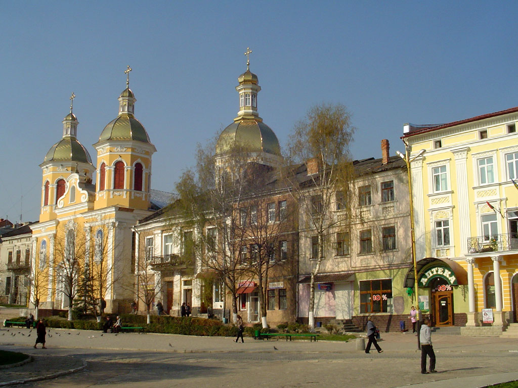 Berezhani - market square
