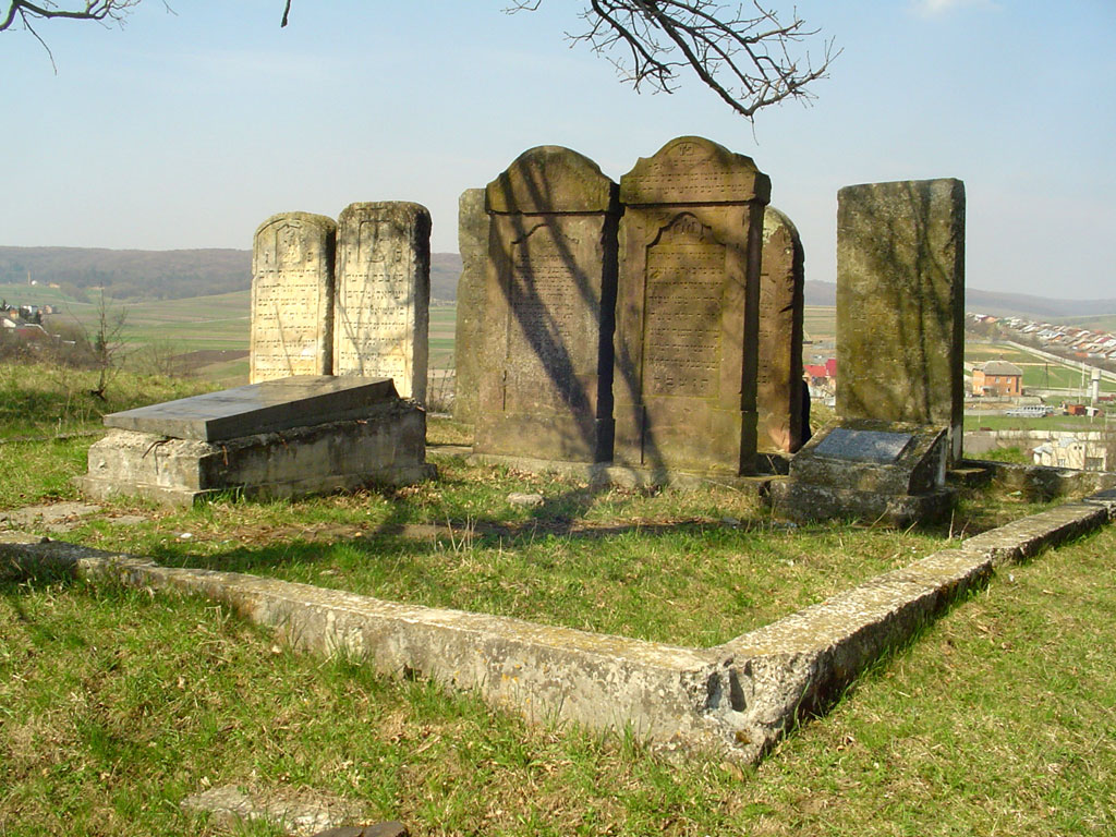 Berezhani - Jewish cemetery