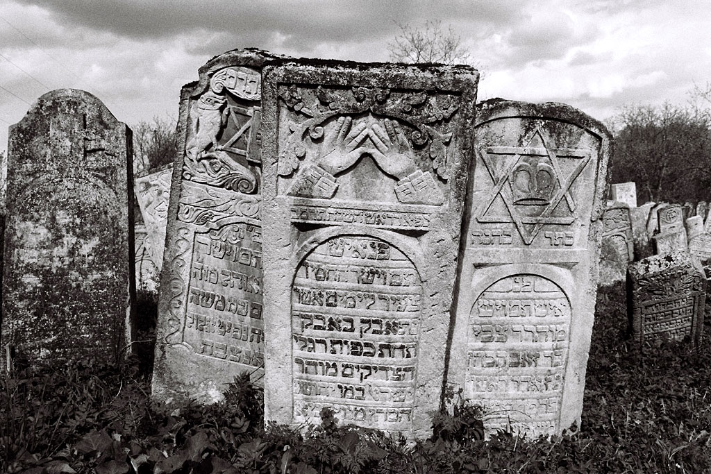Vyzhnytsia – Jewish cemetery