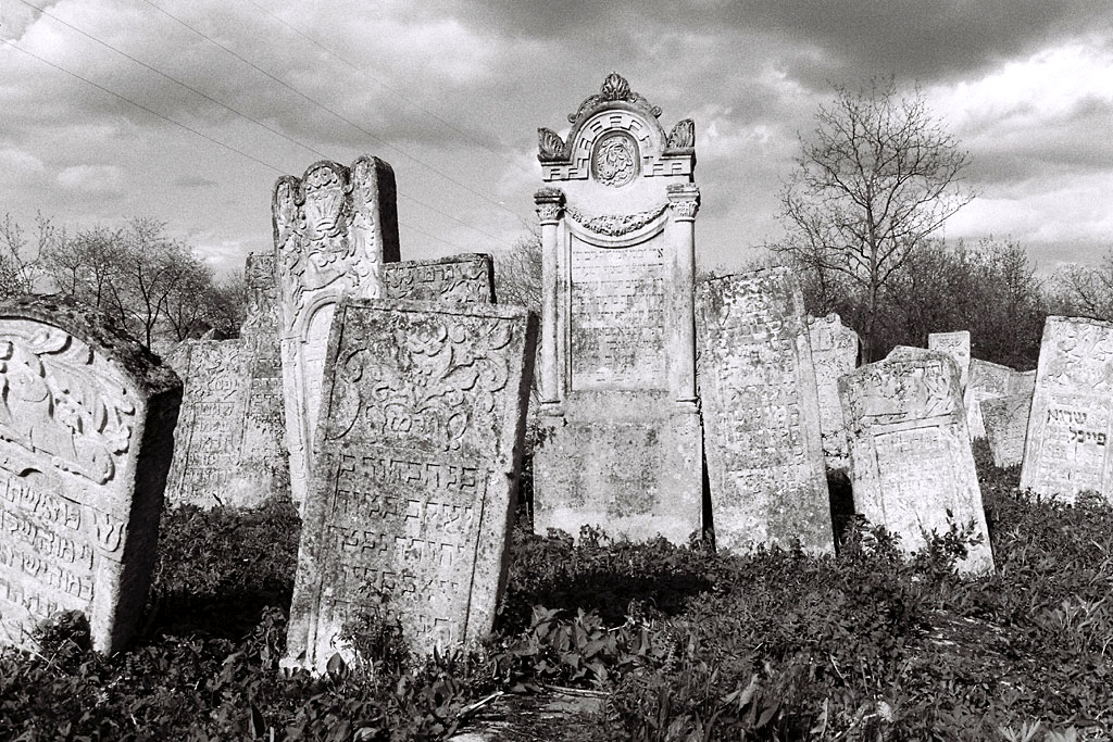 Vyzhnytsia – Jewish cemetery