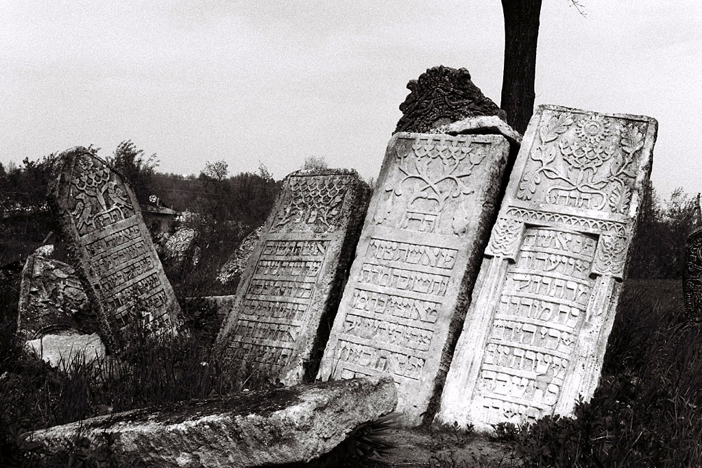 Yabloniv - Jewish cemetery