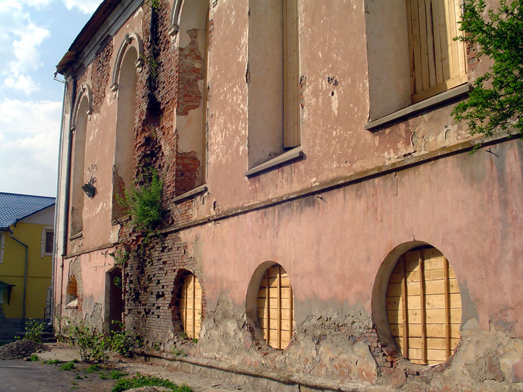 Bolechiv - synagogue