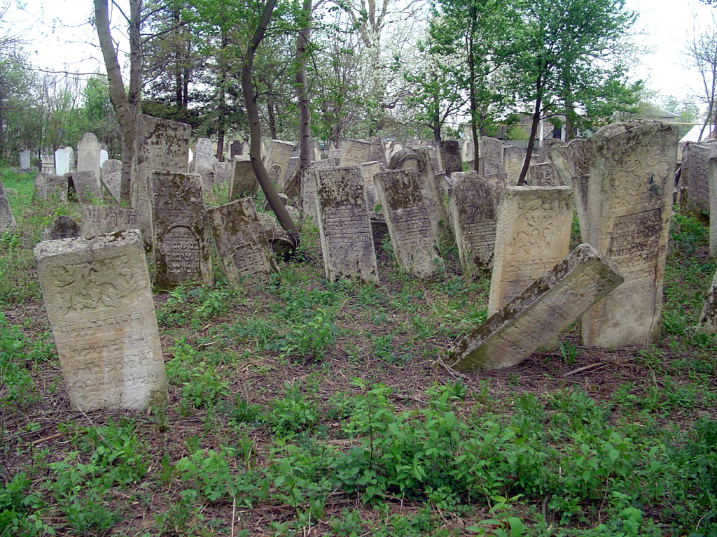 Vashkivtsi - Jewish cemetery