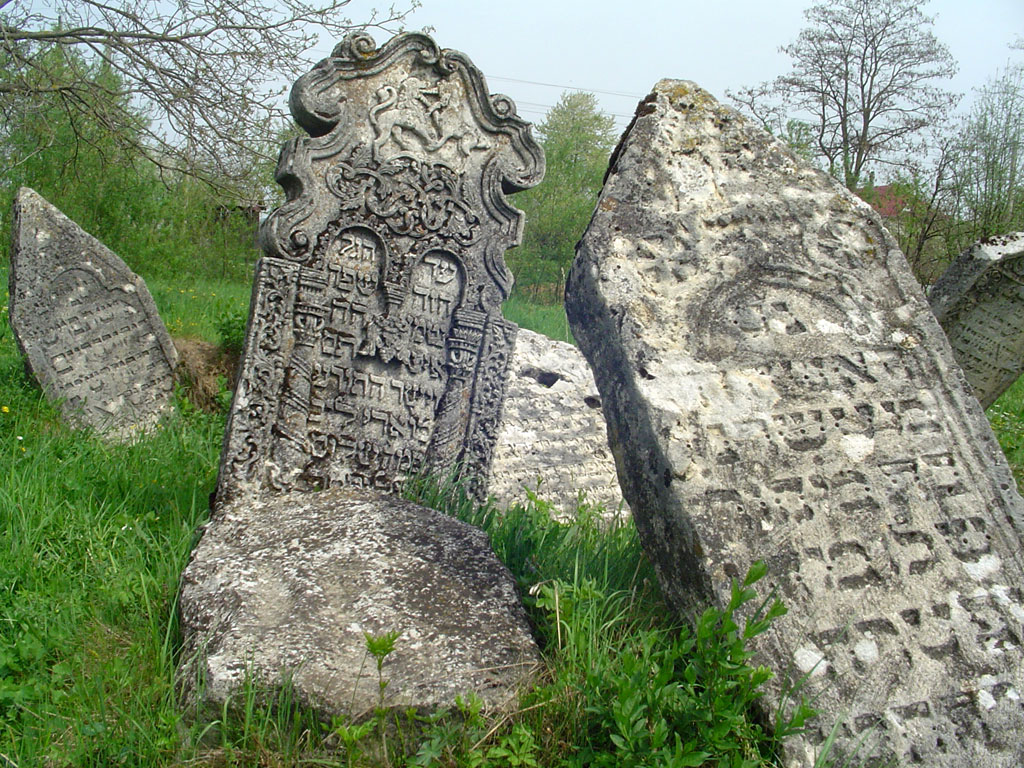 Yabloniv - Jewish cemetery