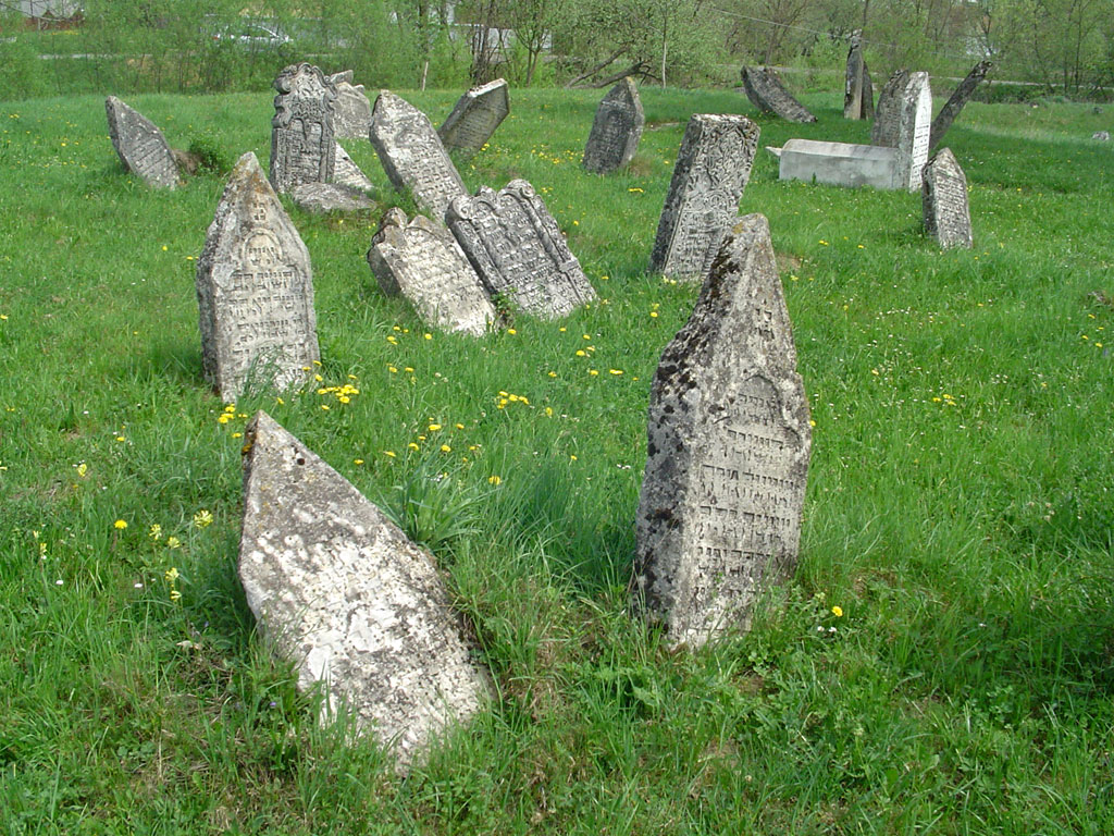 Yabloniv - Jewish cemetery