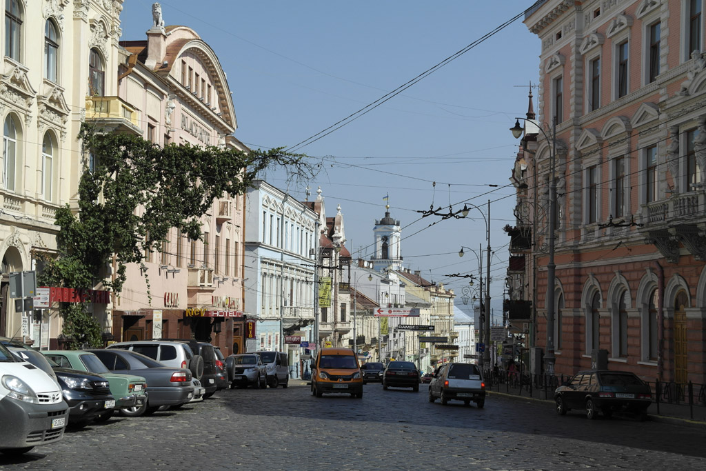 Chernivtsi (Czernowitz) - Golovna Street
