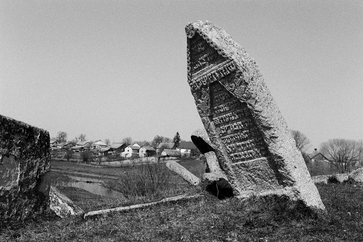 Busk, Jewish cemetery, April 2013