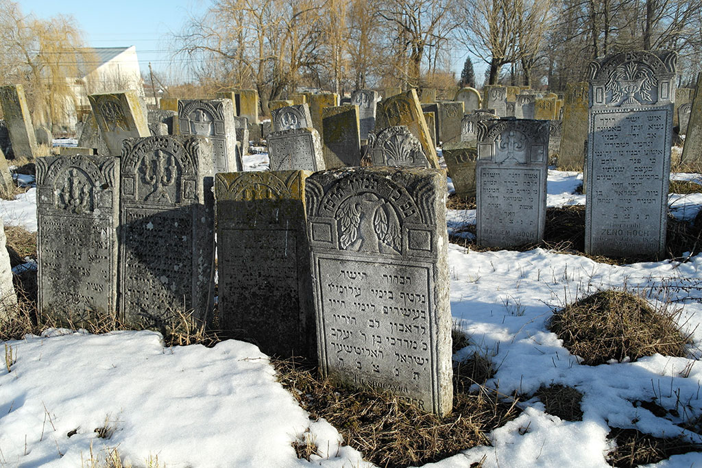 Ternopil - Jewish cemetery