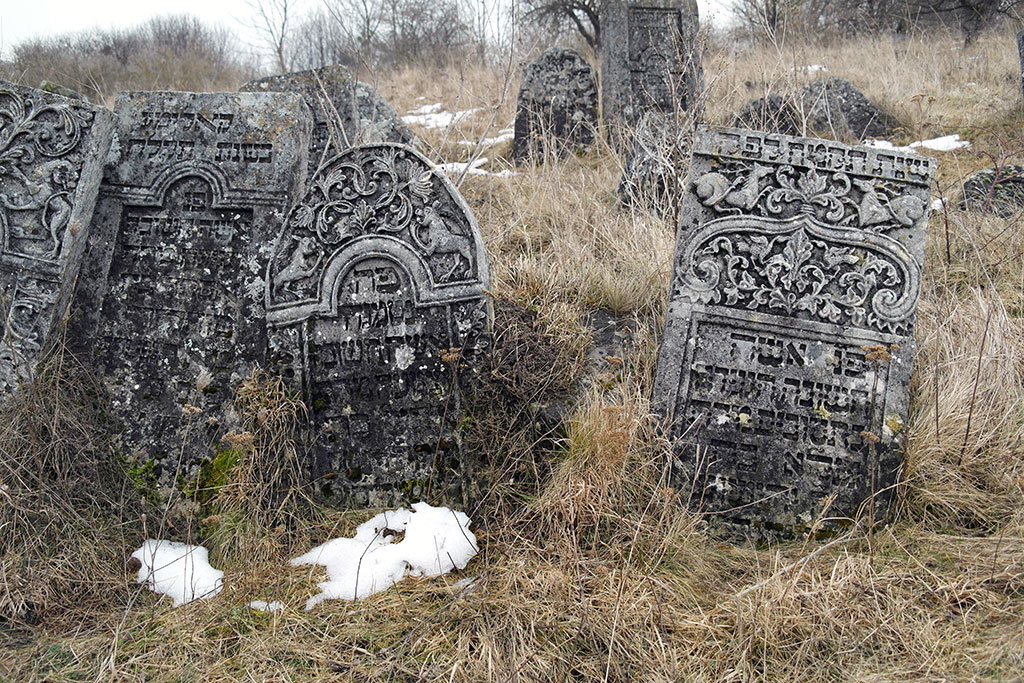 Sataniv - Jewish cemetery