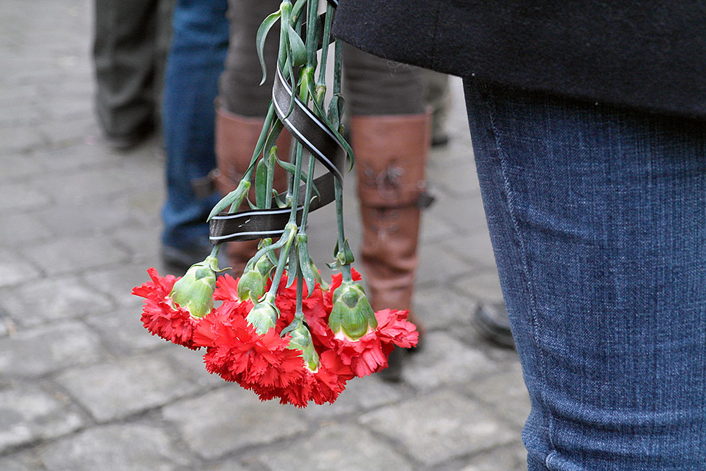 Czernowitz - ceremony for a man killed on Maidan