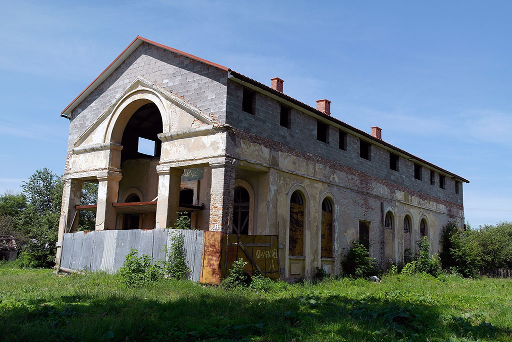 Belz - a strange building from the Soviet periode