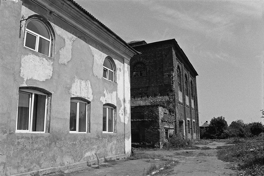 Uhniv - Synagogue and Beit Midrash (House of Study)