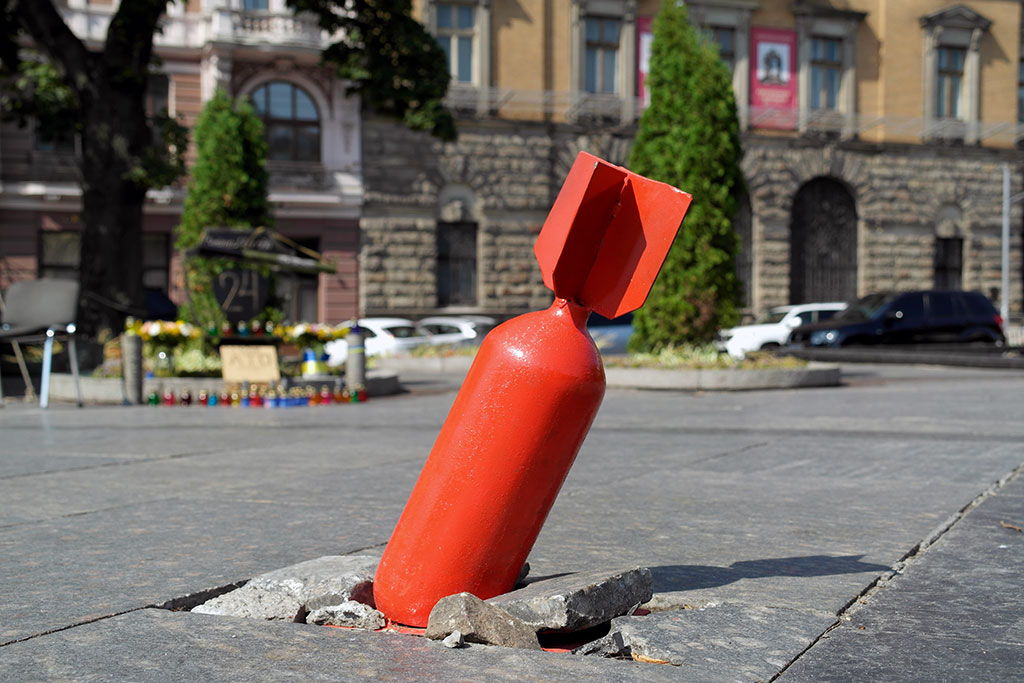 Temporary memorial to the war in the east of the country