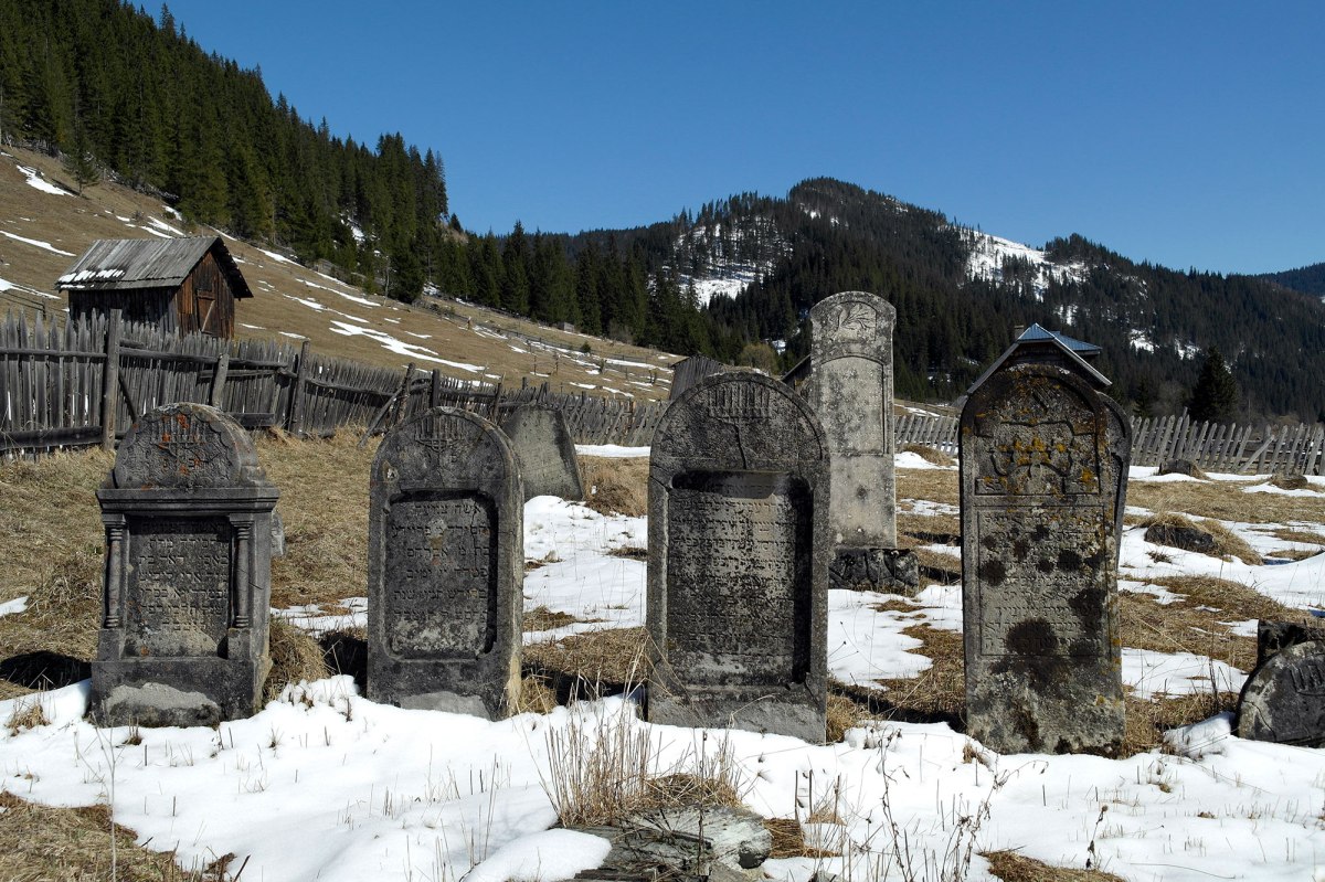 Cârlibaba - Jewish cemetery
