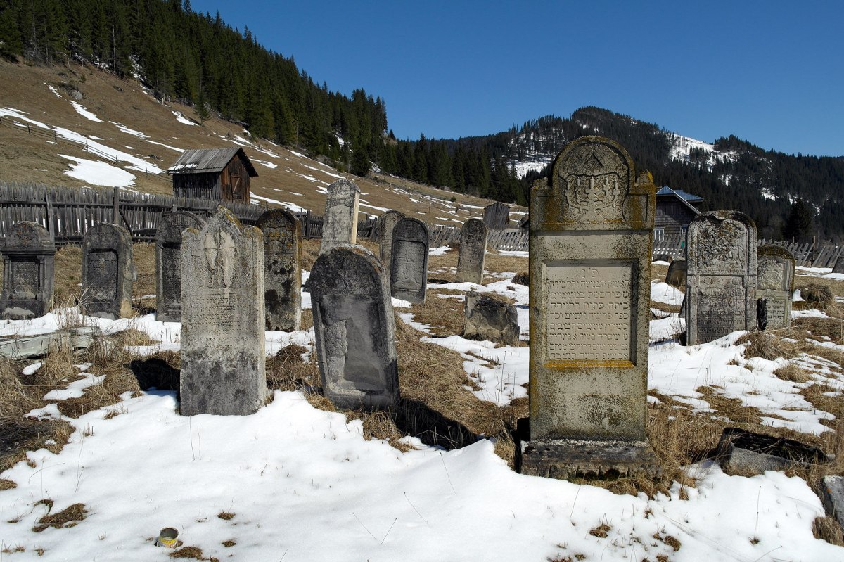 Cârlibaba - Jewish cemetery