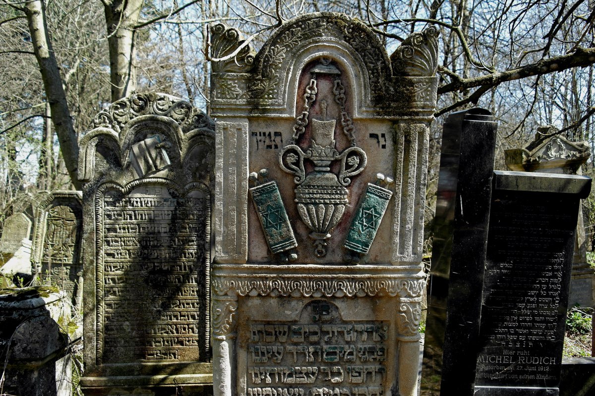 Radautz - Jewish cemetery