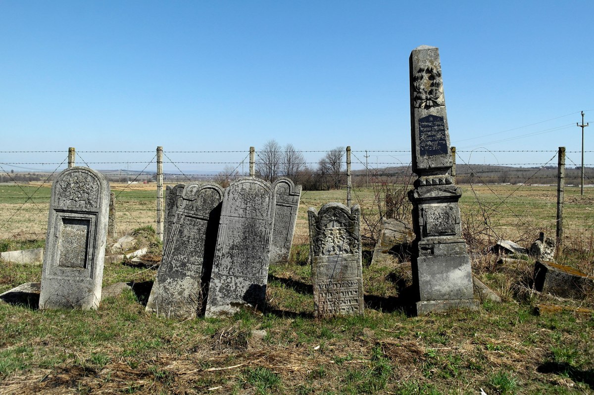 Solca - Jewish cemetery