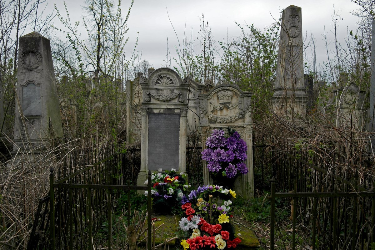 Czernowitz Jewish cemetery