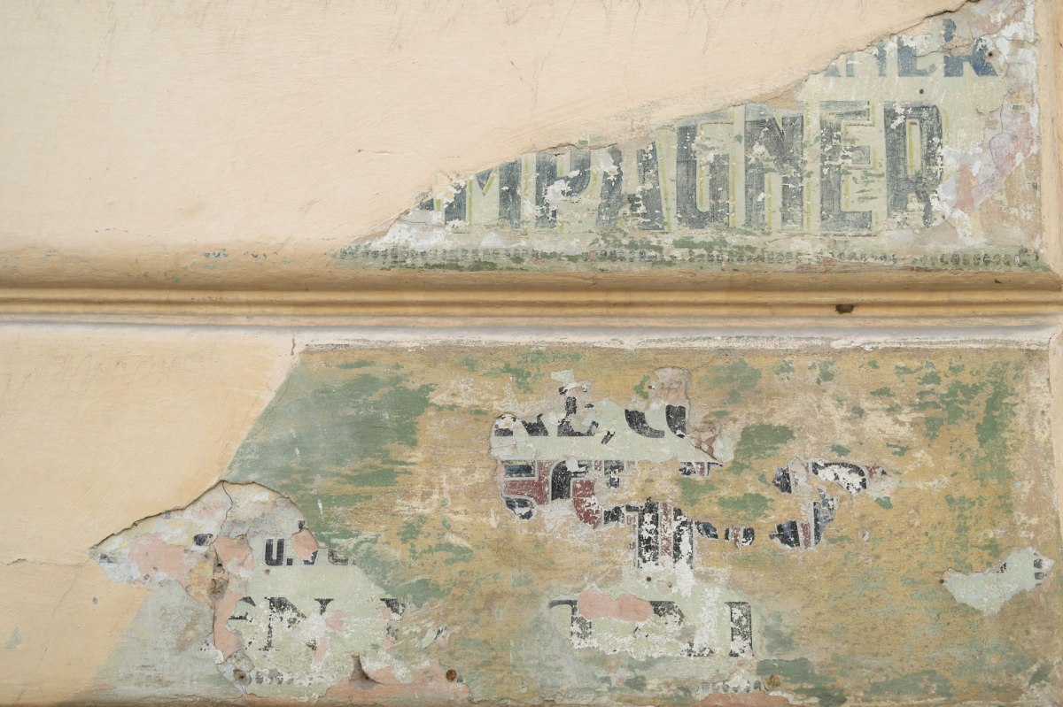 Czernowitz/Chernivtsi - old shop sign