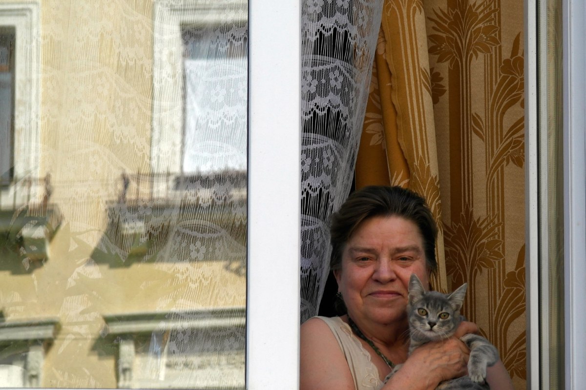 Czernowitz/Chernivtsi - a lady with a cat