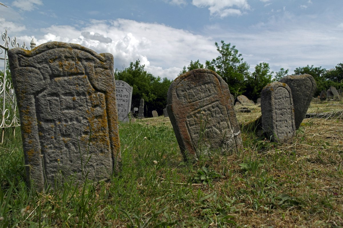 Chernivtsi (Podolia) - Jewish cemetery