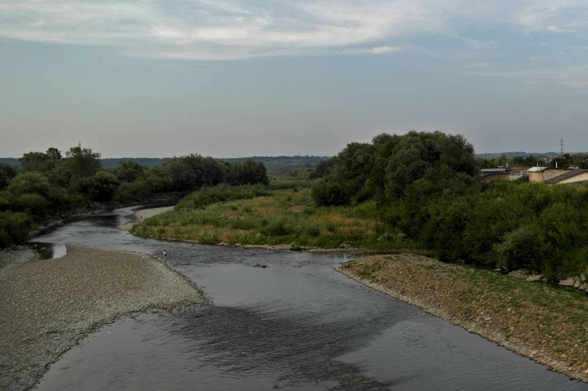 Crossing Dniestr River