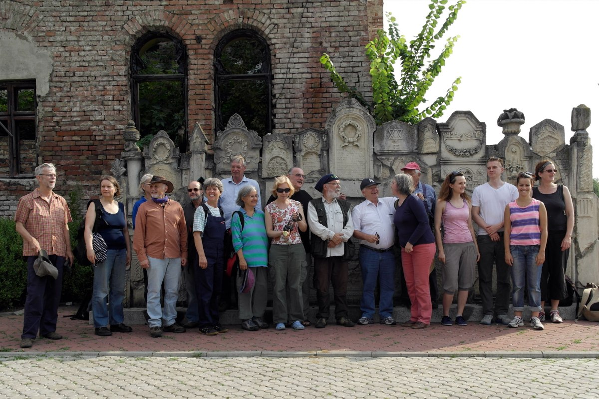 The volunteers of SVIT Ukraine and Action Reconciliation