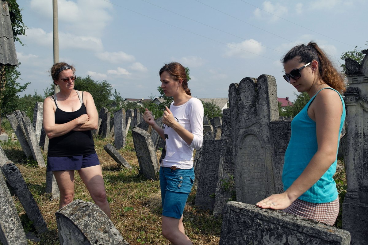 Vyzhnytsia (Wischnitz) - talking about what we saw