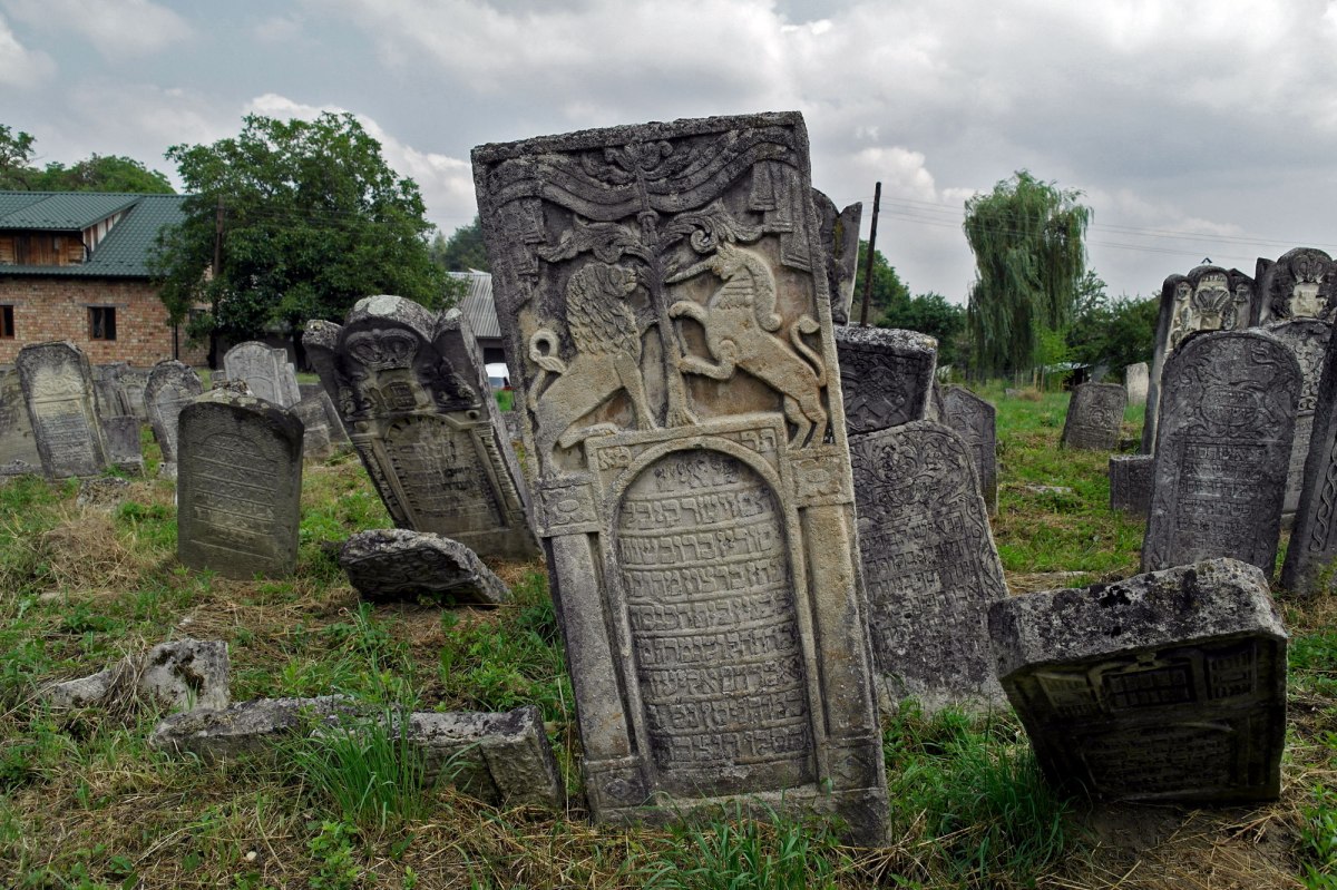 Kuty Jewish cemetery