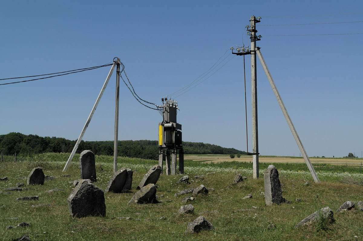 Zolotyi Potik Jewish cemetery