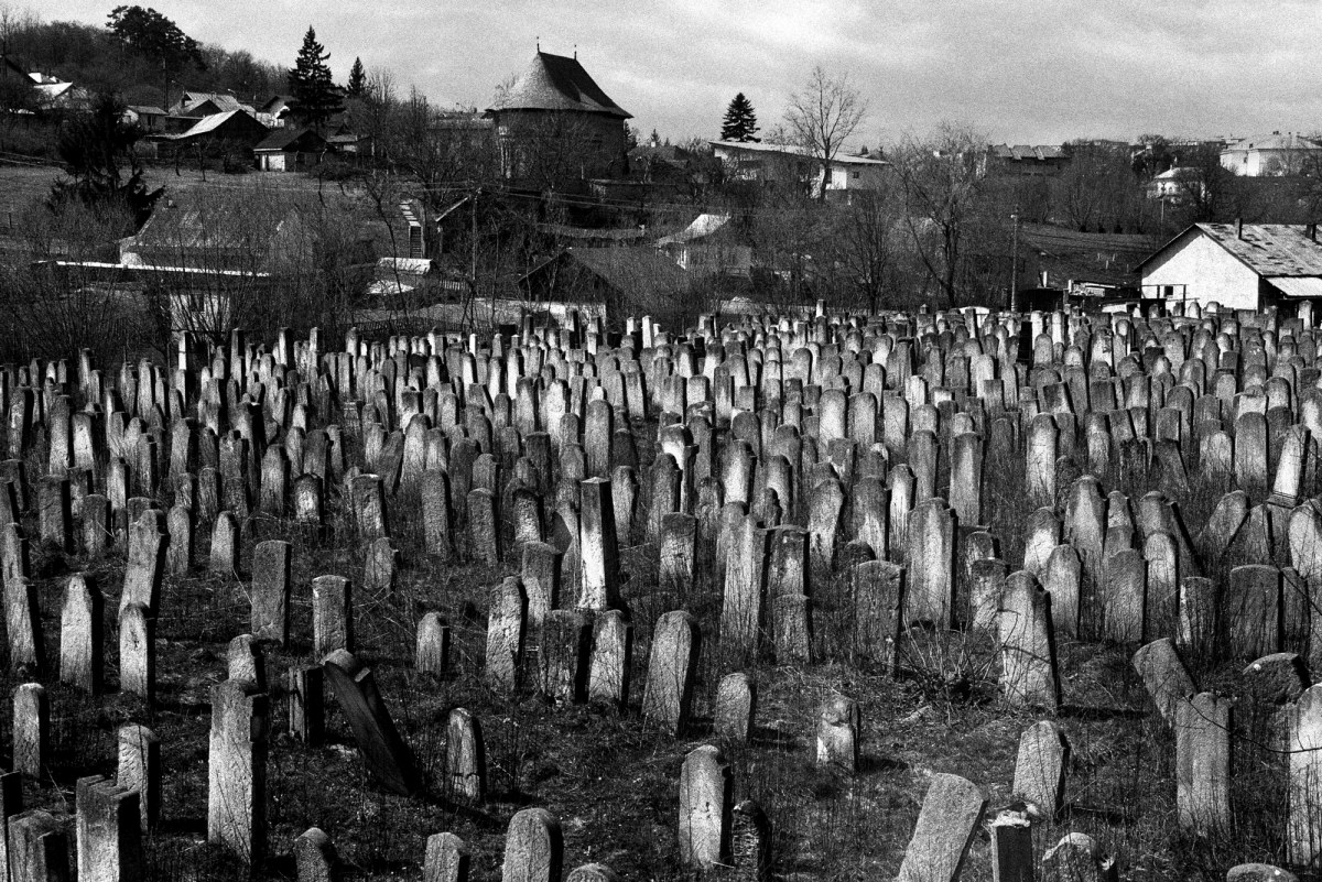 Siret - New Jewish Cemetery