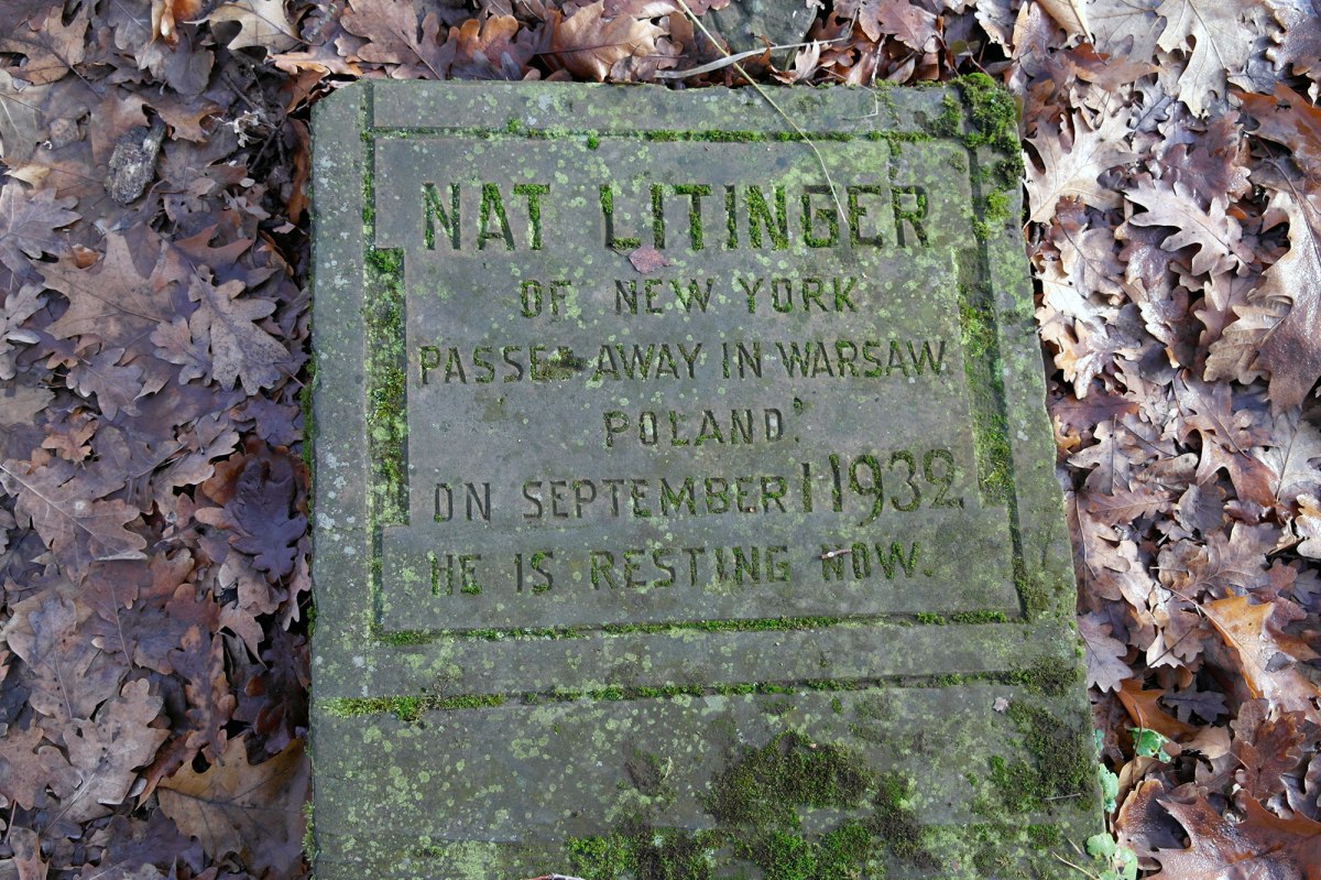 Warsaw - Brodno Jewish cemetery