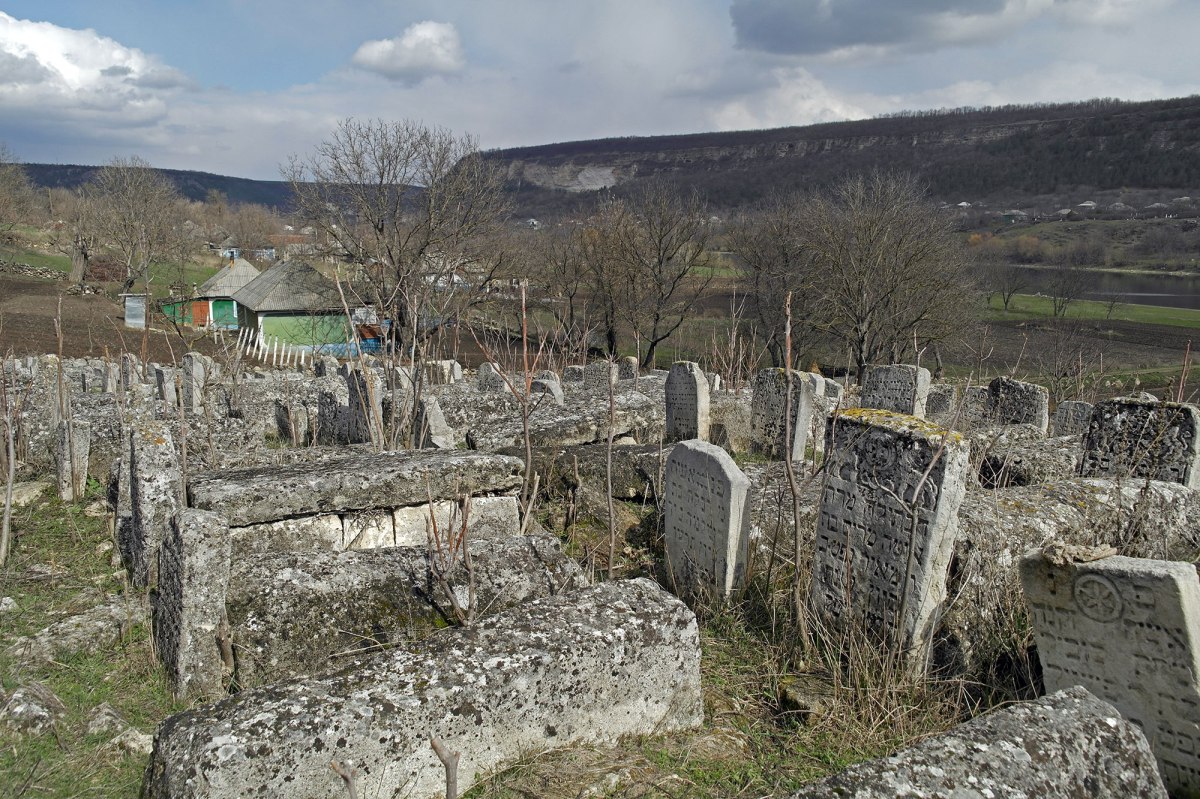 Vadul-Raşcov - Jewish cemetery
