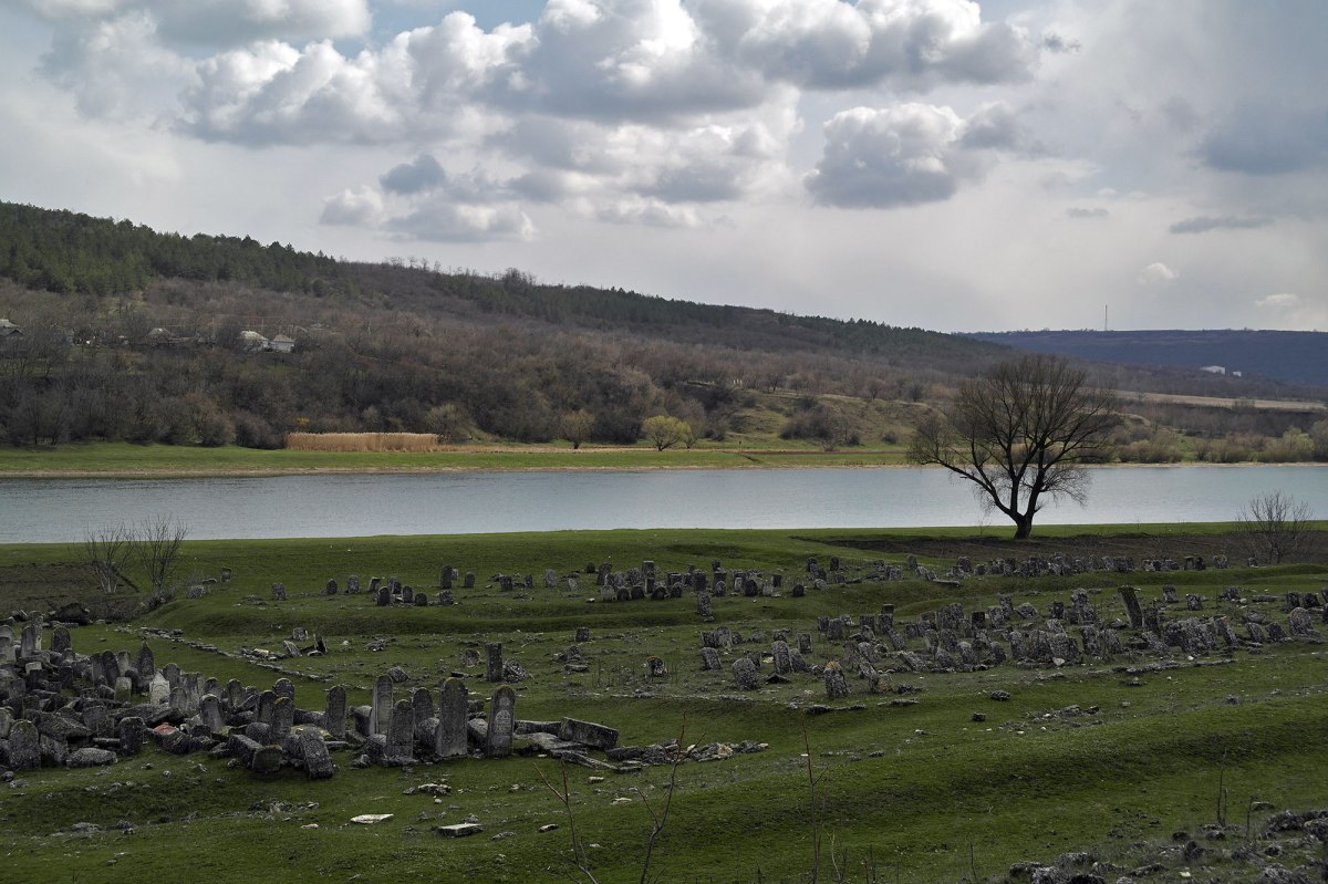 Vadul-Raşcov - Jewish cemetery