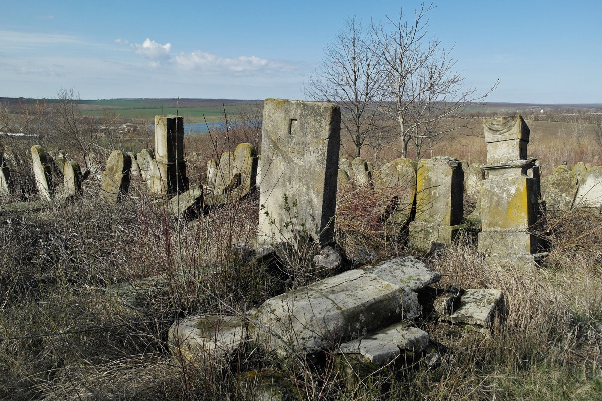 Zguriţa - Jewish cemetery
