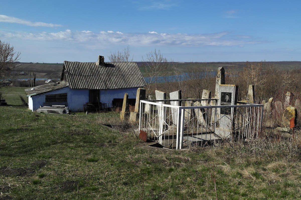 Zguriţa - Jewish cemetery