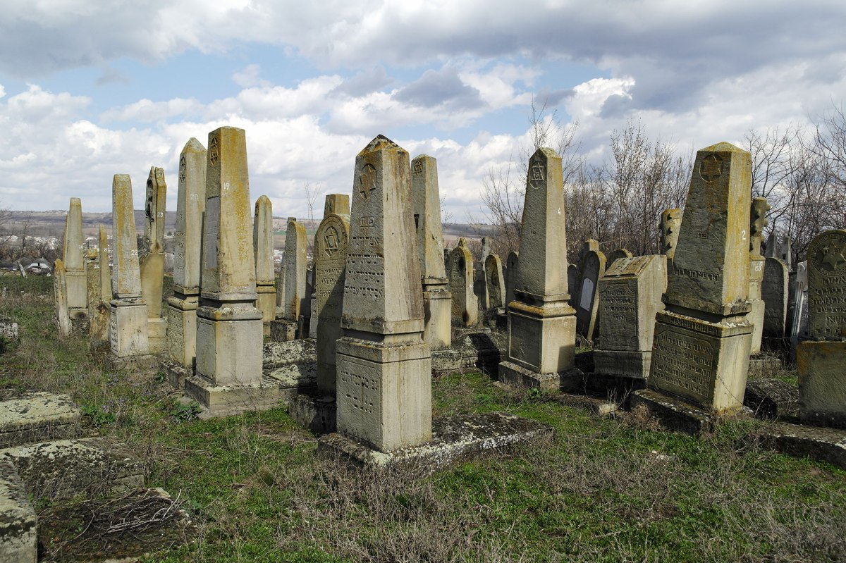 Vălcineţ - Jewish cemetery