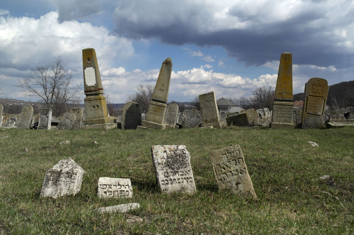 Vălcineţ - Jewish cemetery