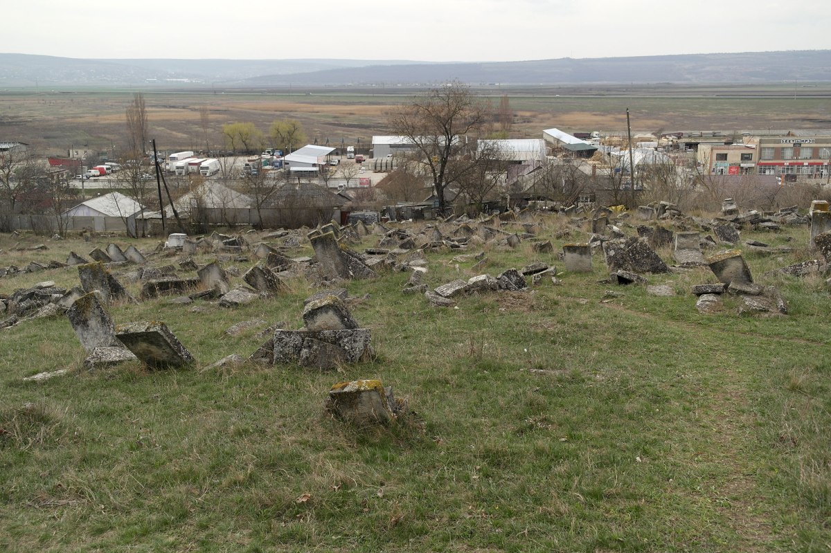 Orhei - Jewish cemetery