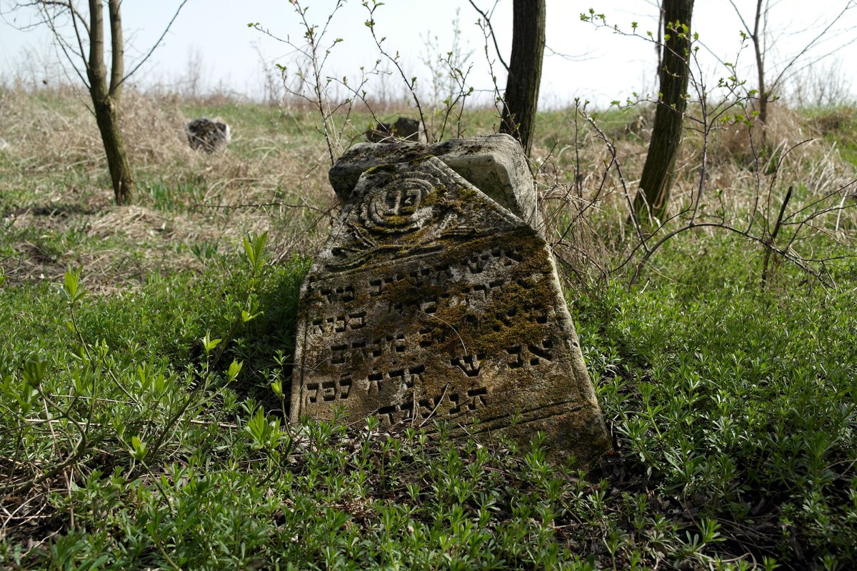 Briceni - Jewish cemetery