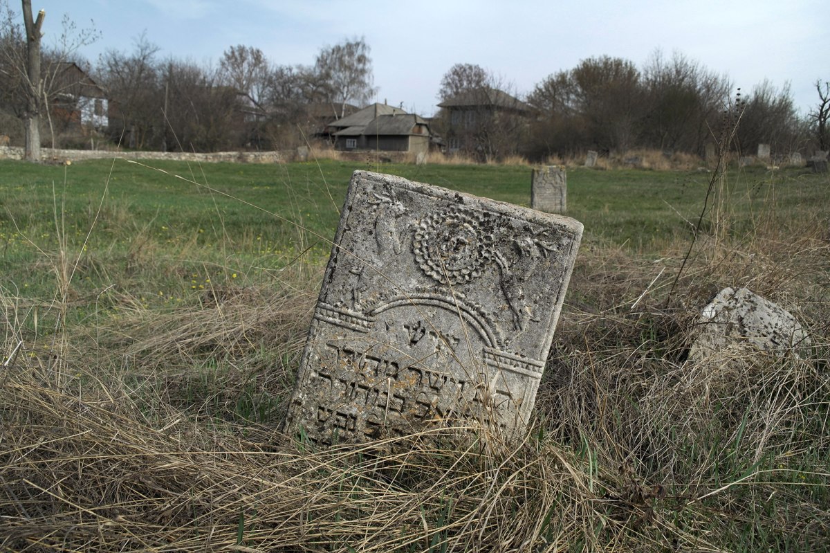 Lipcani - Jewish cemetery