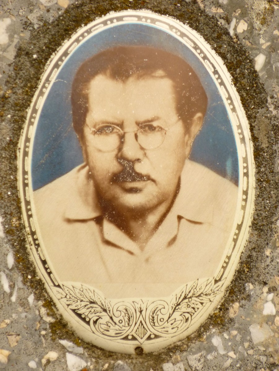 Portrait on a Jewish gravestone