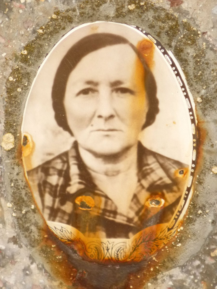 Portrait on a Jewish gravestone