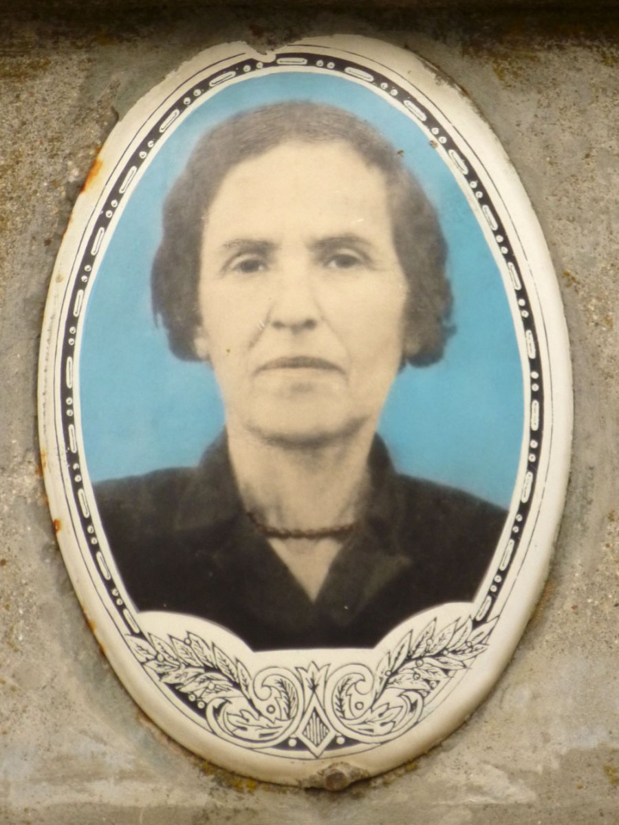Portrait on a Jewish gravestone