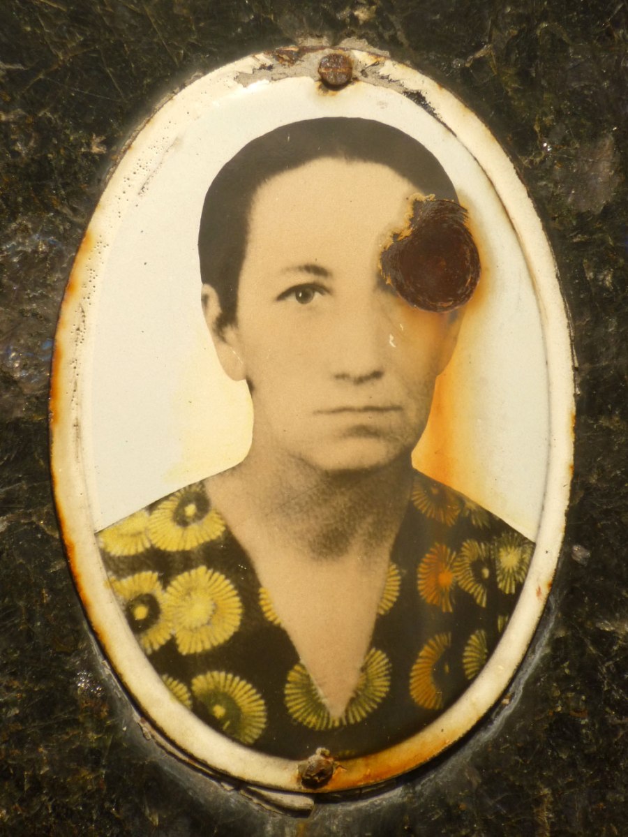 Portrait on a Jewish gravestone