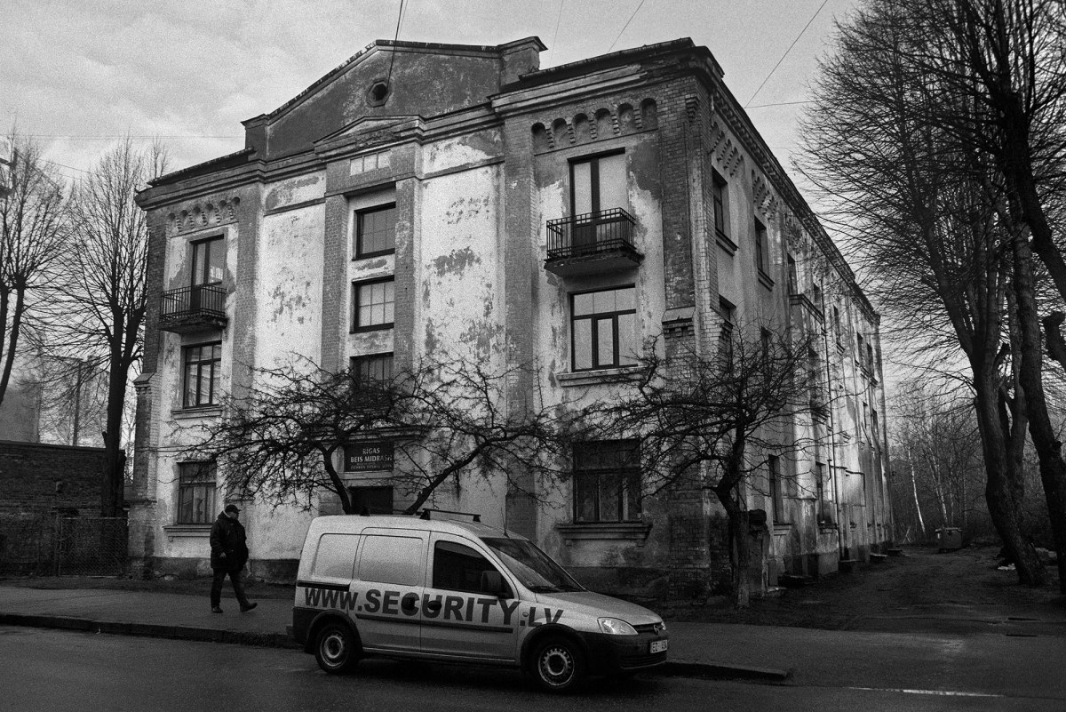 Altneie Shul, former synagogue - now a combined Beit Midrash and apartment building