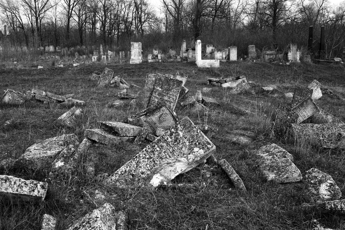Orhei Jewish cemetery